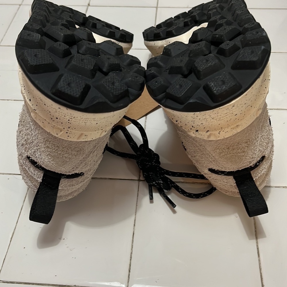 Free People x Flower Mountain Bloom Speckled Sneakers Size 7 NWT - Picture 8 of 12